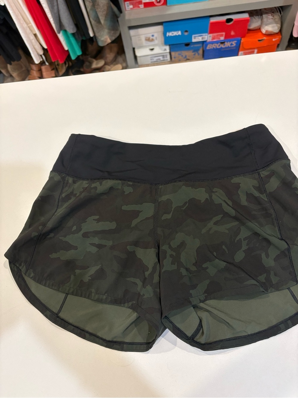 lululemon athletica Camo Running Shorts - Black/Green